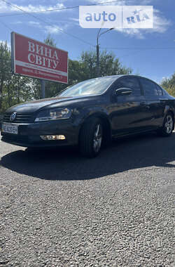 Седан Volkswagen Passat 2012 в Дніпрі