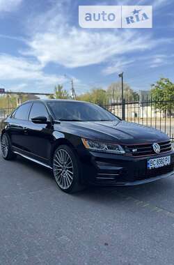 Седан Volkswagen Passat 2018 в Ивано-Франковске