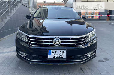 Седан Volkswagen Passat 2017 в Ивано-Франковске