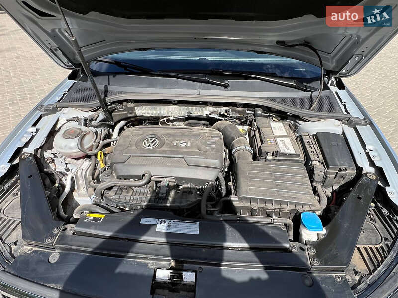 Седан Volkswagen Passat 2018 в Кривом Роге
