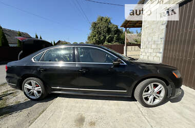 Седан Volkswagen Passat 2012 в Мирополе