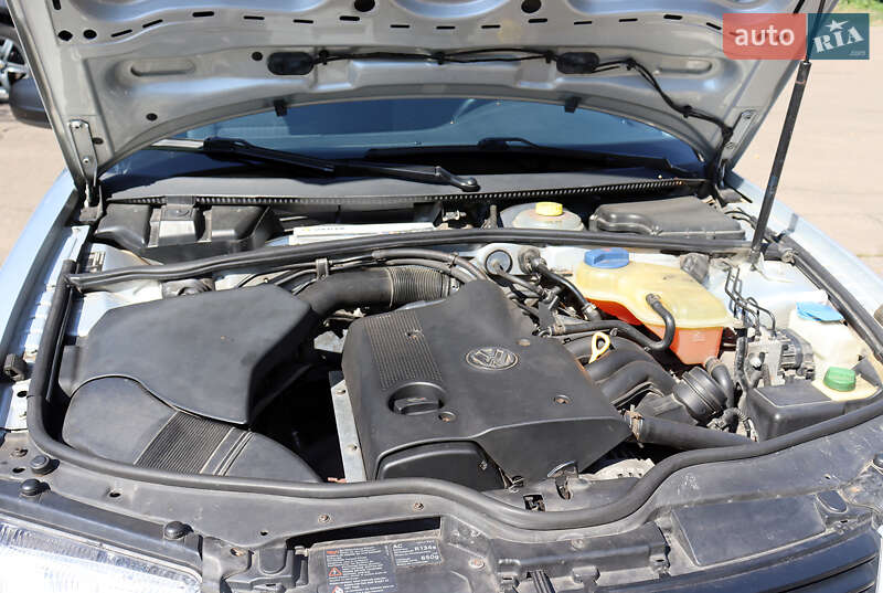 Седан Volkswagen Passat 1999 в Попельне