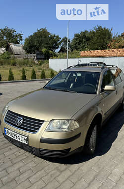 Універсал Volkswagen Passat 2002 в Малині