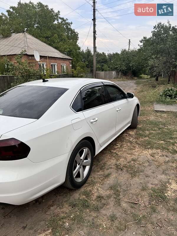Седан Volkswagen Passat 2015 в Славянске