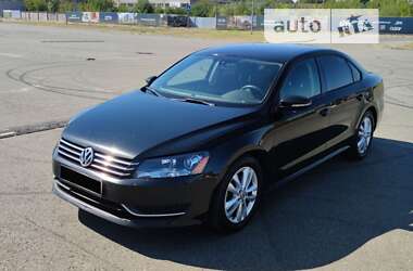 Седан Volkswagen Passat 2012 в Киеве