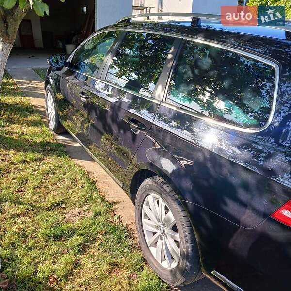 Універсал Volkswagen Passat 2011 в Львові