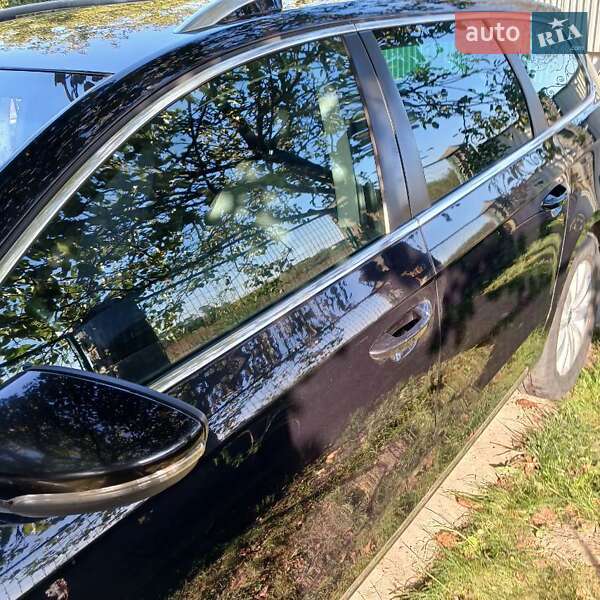 Універсал Volkswagen Passat 2011 в Львові