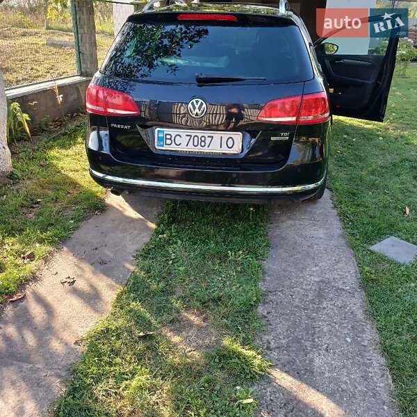 Універсал Volkswagen Passat 2011 в Львові
