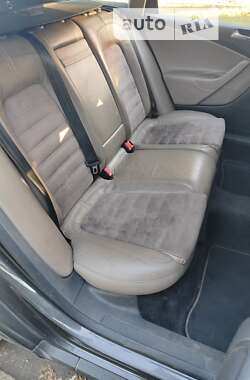 Універсал Volkswagen Passat 2006 в 