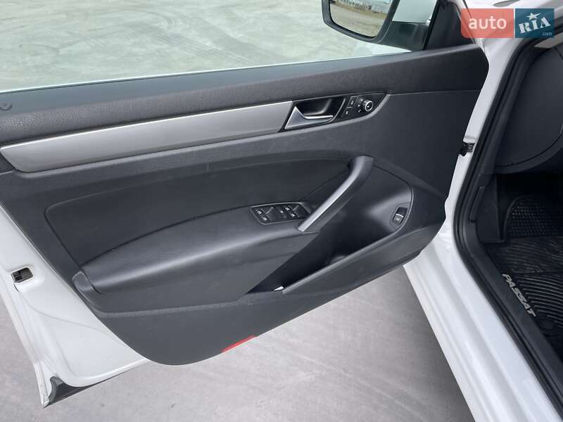 Седан Volkswagen Passat 2014 в Кременчуге