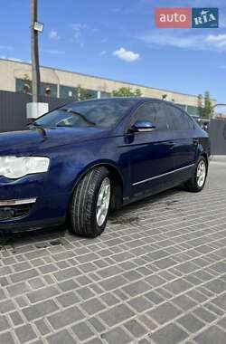 Седан Volkswagen Passat 2006 в 