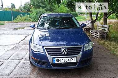 Седан Volkswagen Passat 2005 в Великой Михайловке