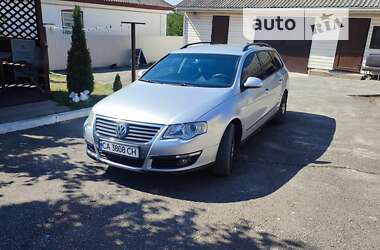 Универсал Volkswagen Passat 2009 в Жашкове