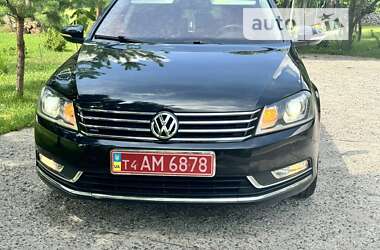 Универсал Volkswagen Passat 2011 в Ровно