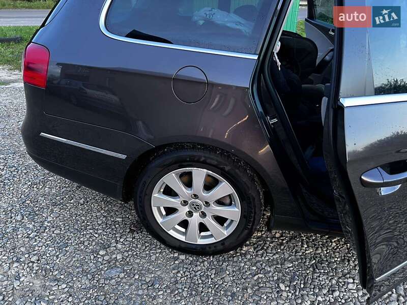 Универсал Volkswagen Passat 2008 в Городке