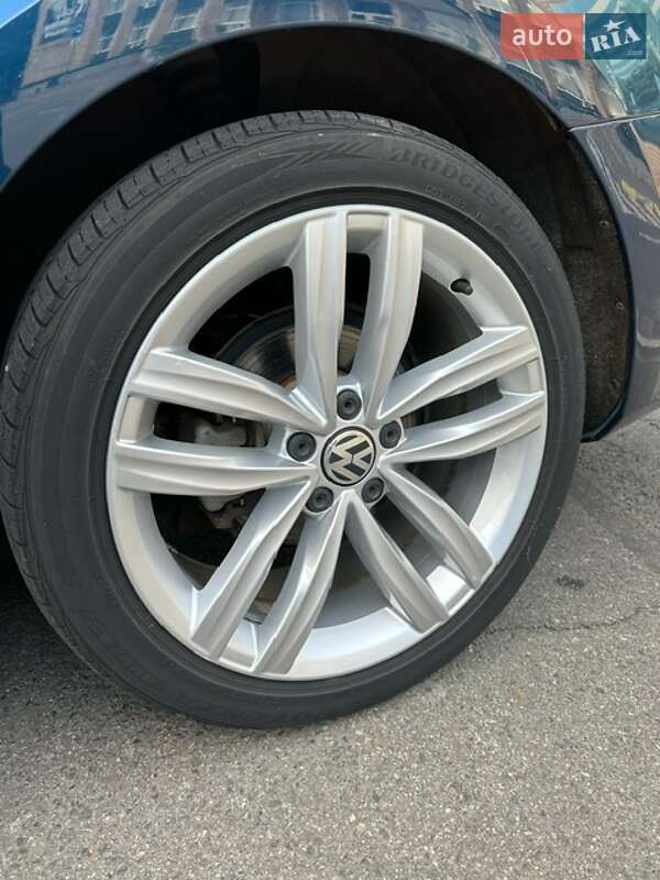 Седан Volkswagen Passat 2018 в Николаеве
