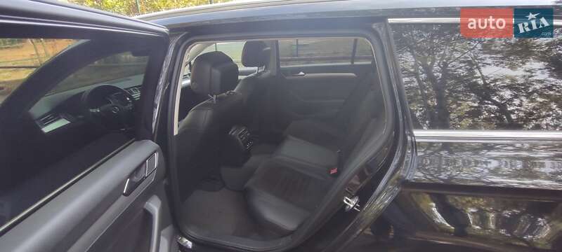 Универсал Volkswagen Passat 2014 в Киеве