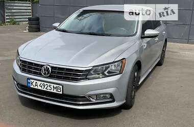 Седан Volkswagen Passat 2016 в Одессе