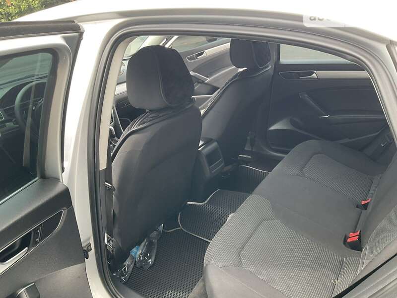 Седан Volkswagen Passat 2016 в Одессе