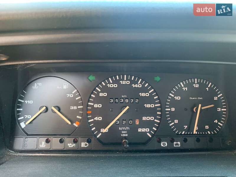 Седан Volkswagen Passat 1993 в Бучі