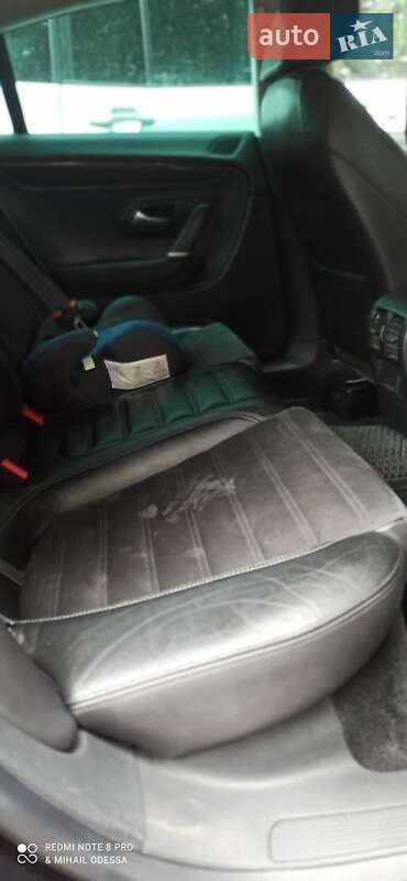 Седан Volkswagen Passat 2011 в Одессе