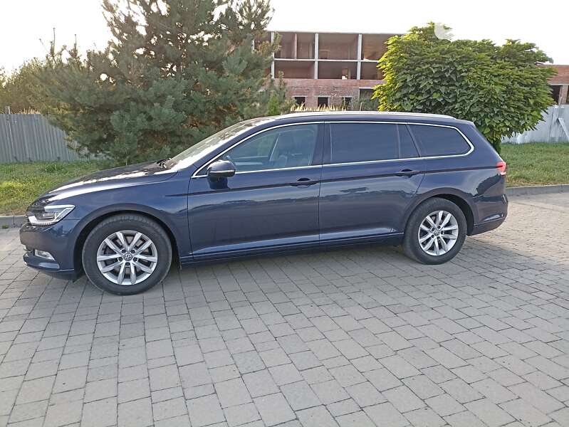 Універсал Volkswagen Passat 2017 в Львові