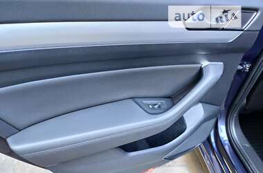 Универсал Volkswagen Passat 2017 в 
