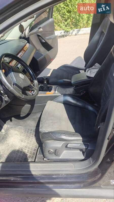 Седан Volkswagen Passat 2006 в Березівці