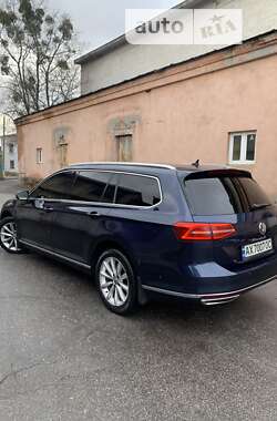 Універсал Volkswagen Passat 2015 в Харкові