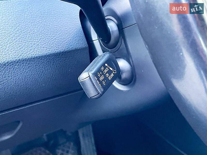 Седан Volkswagen Passat 2007 в Киеве