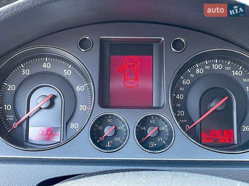 Седан Volkswagen Passat 2007 в Киеве