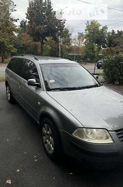 Универсал Volkswagen Passat 2004 в Киеве