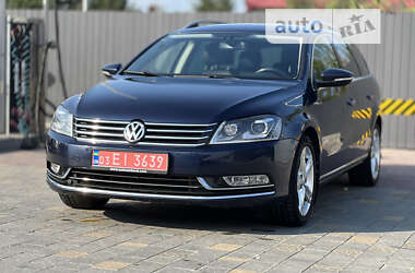 Универсал Volkswagen Passat 2011 в Городке