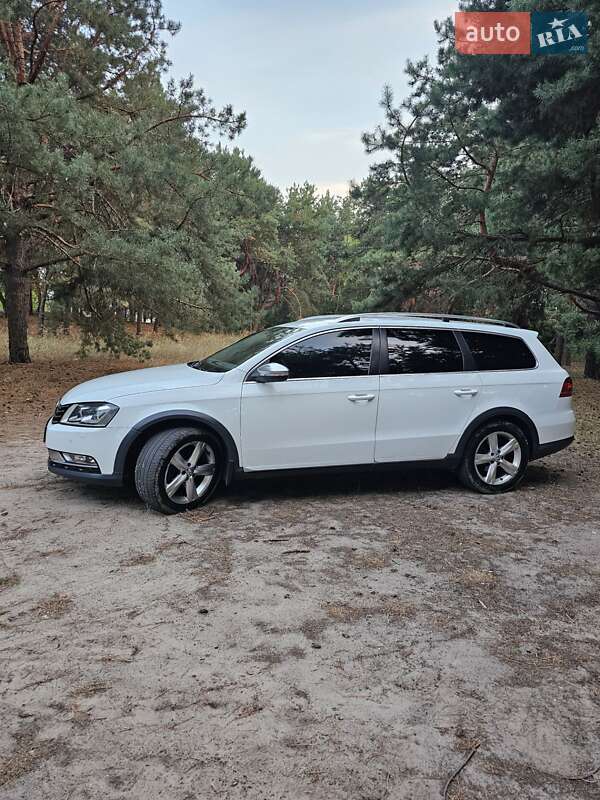 Универсал Volkswagen Passat 2012 в Павлограде фото 3 Универсал Volkswagen Passat 2012 в Павлограде