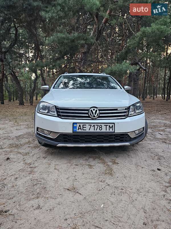 Универсал Volkswagen Passat 2012 в Павлограде фото 2 Универсал Volkswagen Passat 2012 в Павлограде
