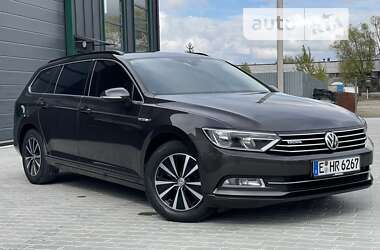 Универсал Volkswagen Passat 2017 в Калуше