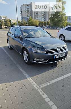 Універсал Volkswagen Passat 2014 в Червонограді