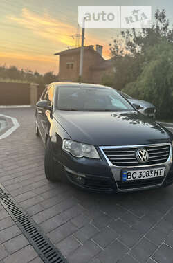 Седан Volkswagen Passat 2008 в Львові