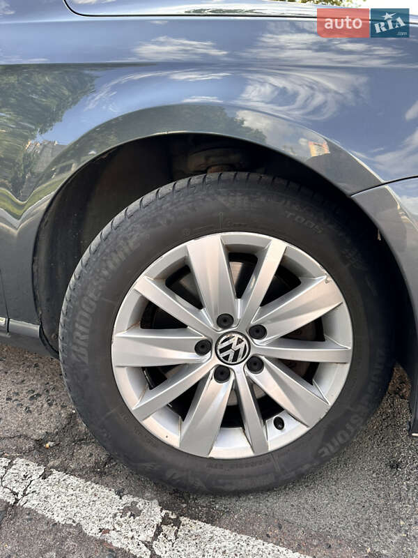 Универсал Volkswagen Passat 2010 в Броварах