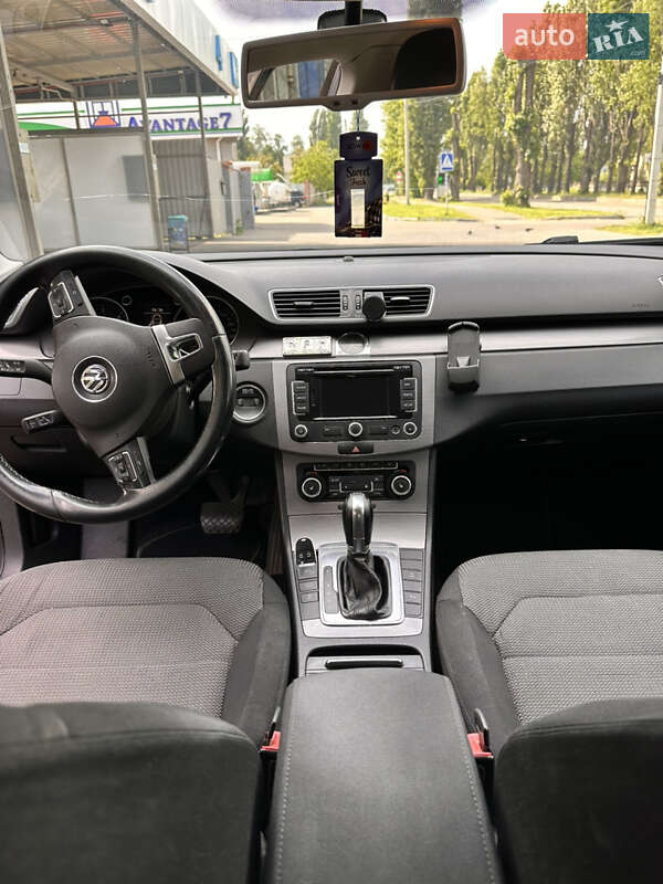 Универсал Volkswagen Passat 2010 в Броварах