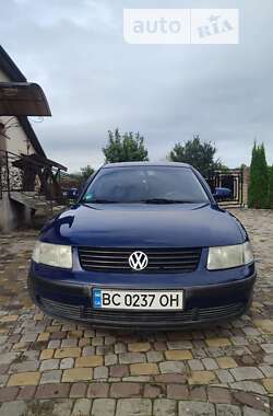 Седан Volkswagen Passat 1998 в Львові