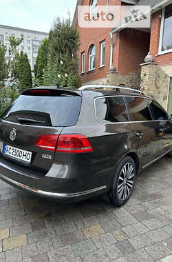 Универсал Volkswagen Passat 2012 в Луцке