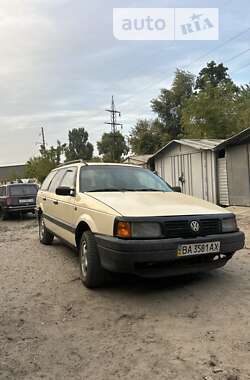 Универсал Volkswagen Passat 1992 в Киеве