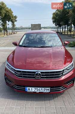Седан Volkswagen Passat 2017 в 