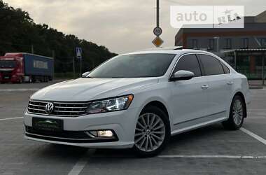 Седан Volkswagen Passat 2015 в Киеве