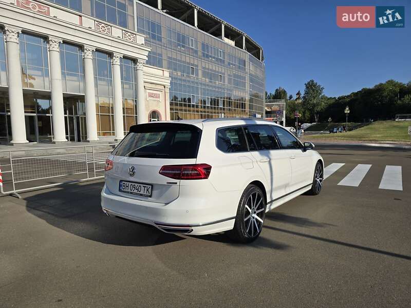 Універсал Volkswagen Passat 2019 в Одесі