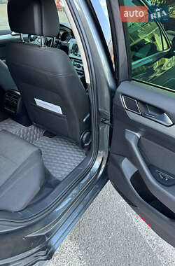 Универсал Volkswagen Passat 2015 в 