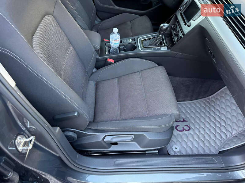 Универсал Volkswagen Passat 2015 в Днепре