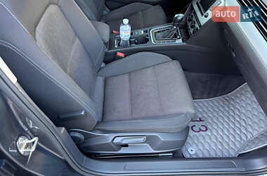 Универсал Volkswagen Passat 2015 в 