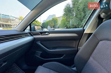 Универсал Volkswagen Passat 2015 в 
